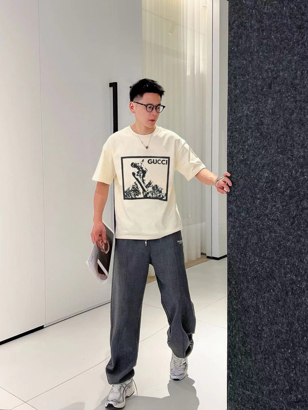 T-shirt graphique Gucci Snowboarder