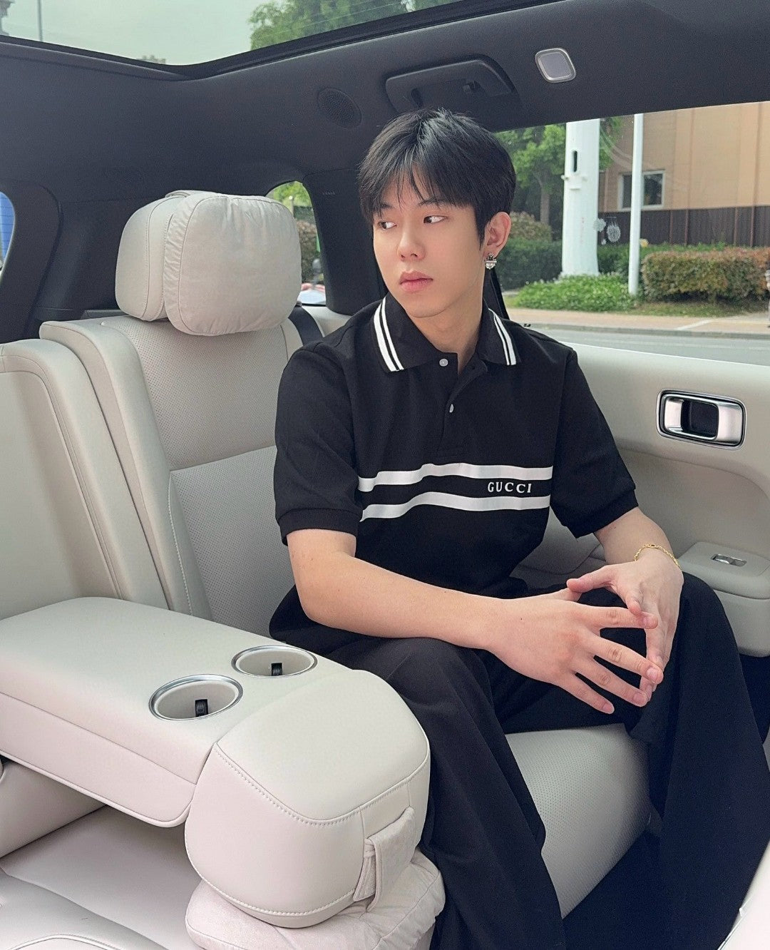 Polo Gucci à rayures et logo (noir)