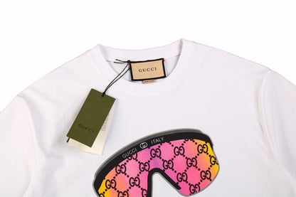 T-shirt graphique lunettes de soleil Gucci