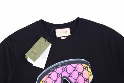 T-shirt graphique Gucci - Lunettes de soleil - Noir
