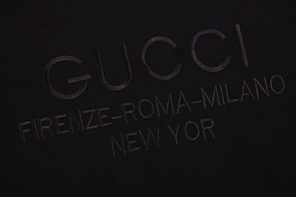 T-shirt Gucci avec villes brodées