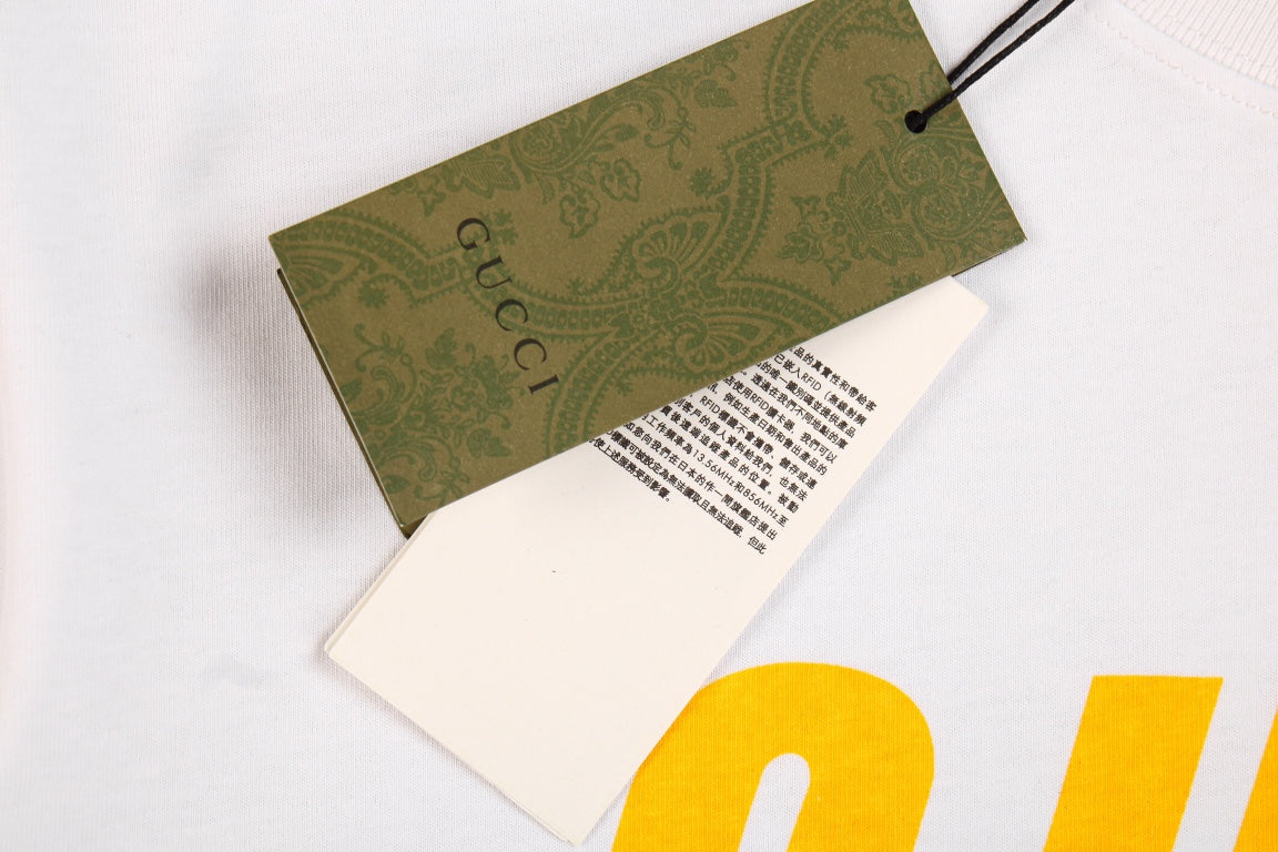 T-shirt Gucci avec logo rétro