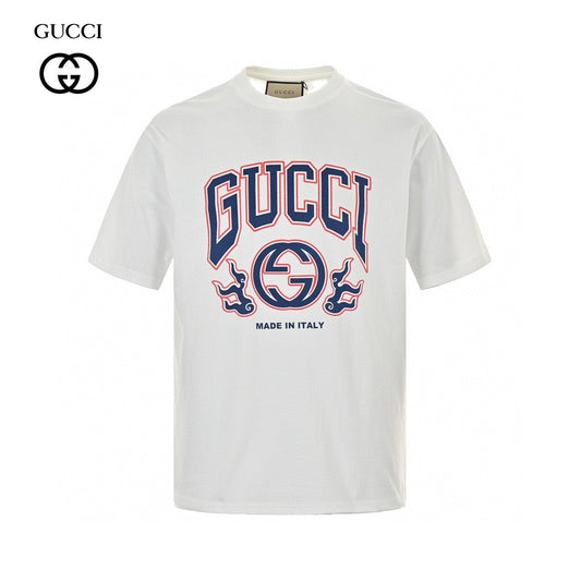 T-shirt blanc Gucci avec logo audacieux
