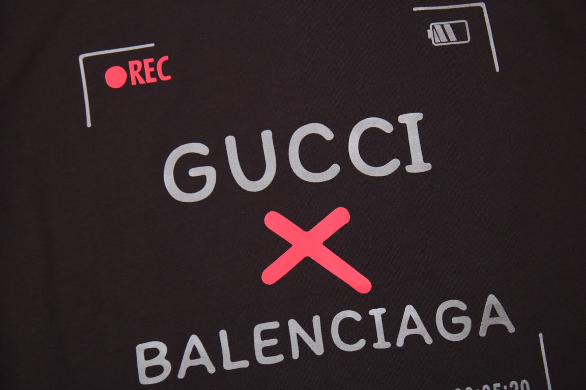 T-shirt issu de la collaboration Gucci x Balenciaga