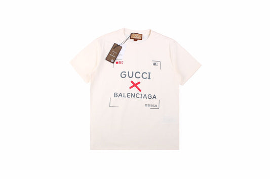 T-shirt blanc issu de la collaboration Gucci x Balenciaga
