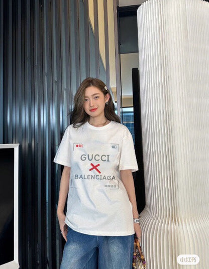T-shirt blanc issu de la collaboration Gucci x Balenciaga