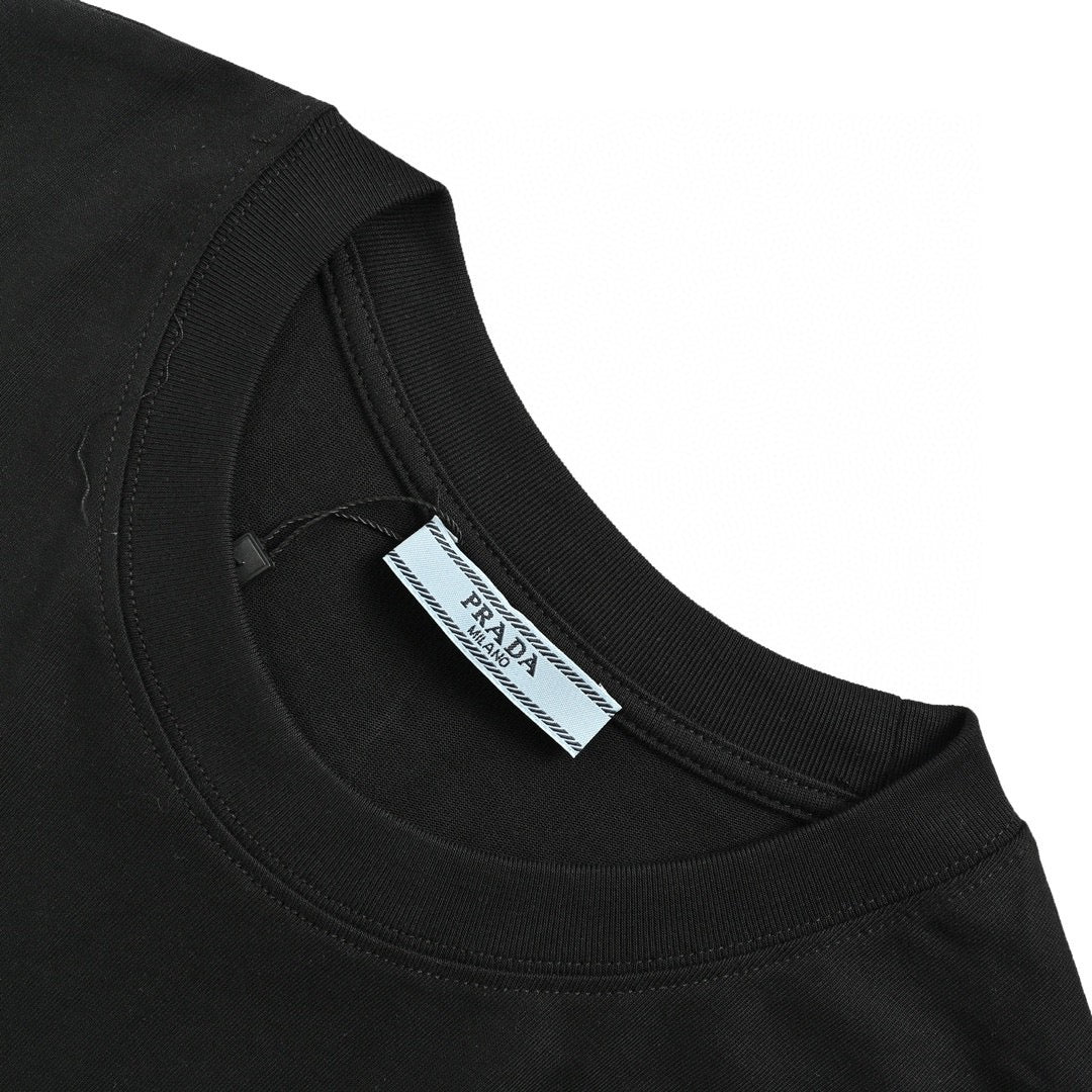 T-shirt Prada à logo graphique (noir)