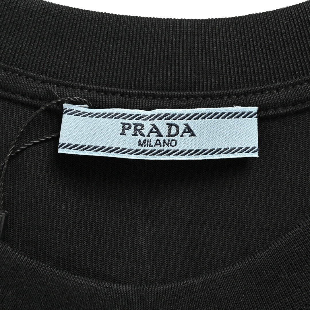 T-shirt Prada à logo graphique (noir)
