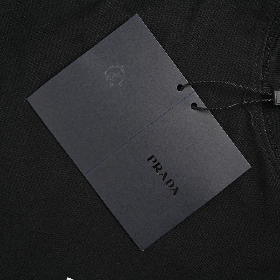 T-shirt Prada à logo graphique (noir)