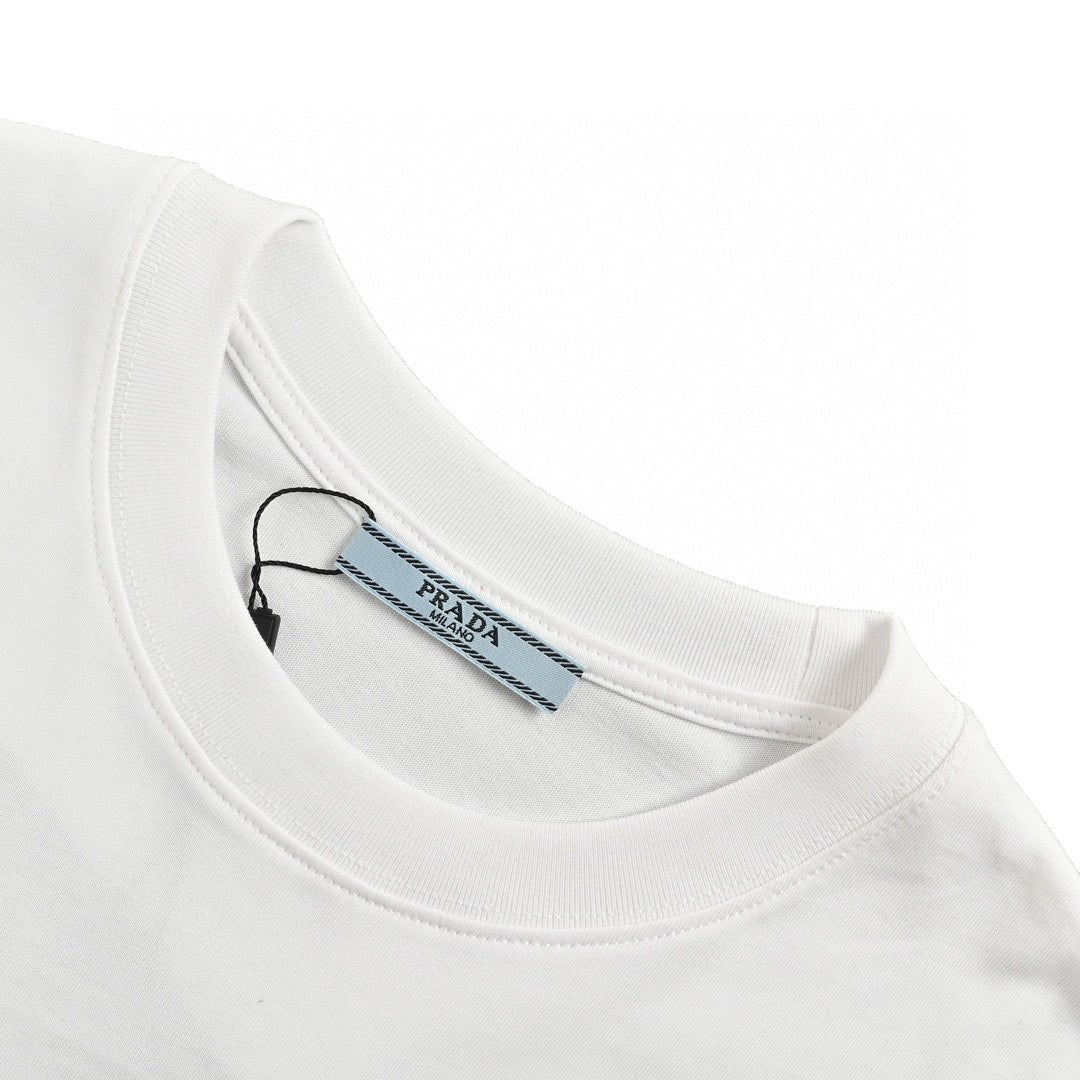 T-shirt Prada à logo graphique (blanc)