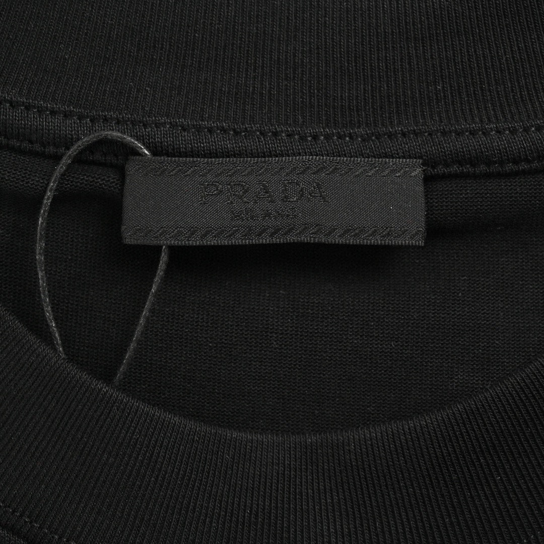 T-shirt Prada Milano noir à emblème