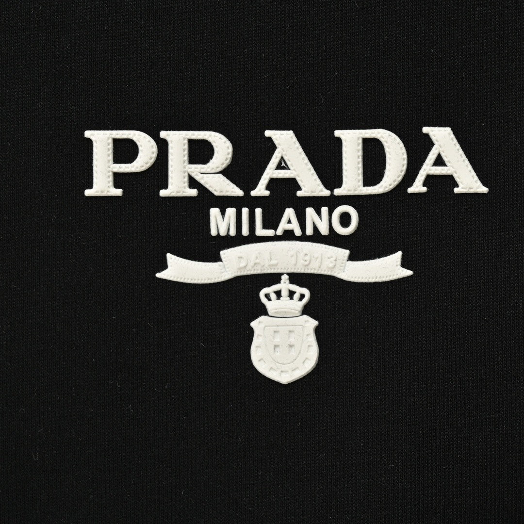 T-shirt noir à logo Prada Milano