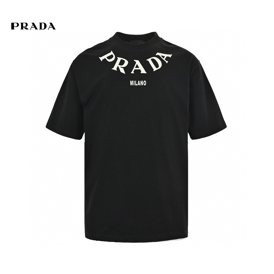 T-shirt Prada noir avec logo bien visible