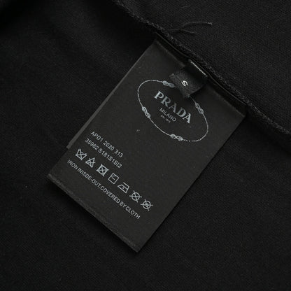 T-shirt Prada noir avec logo discret