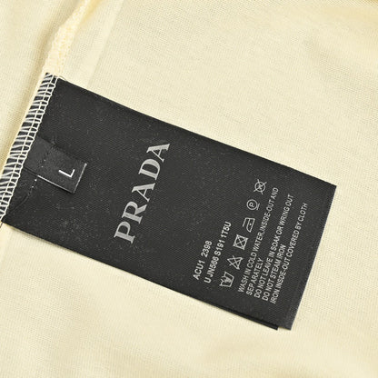 T-shirt Prada - Crème avec logo audacieux