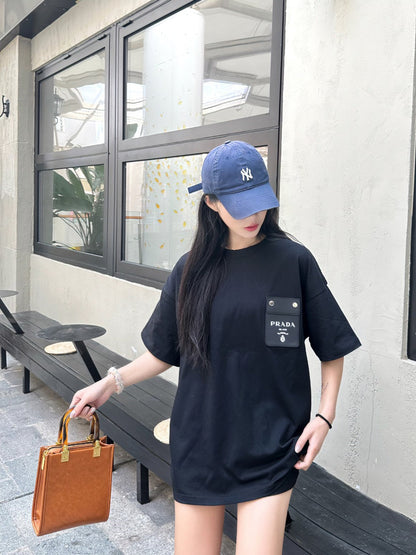 T-shirt Prada - Détail de la poche