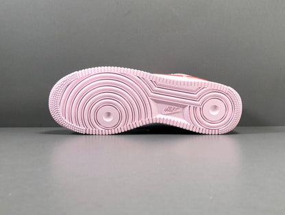 NIKE AIR FORCE 1 x LETTRE D'AMOUR DE LA SAINT-VALENTIN