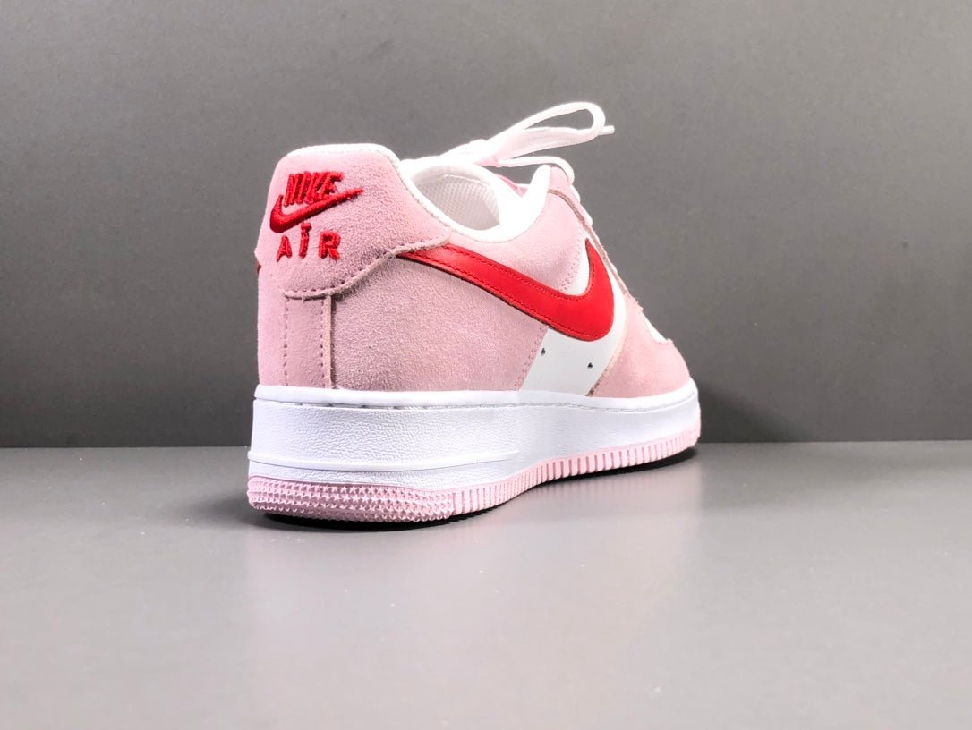 NIKE AIR FORCE 1 x LETTRE D'AMOUR DE LA SAINT-VALENTIN