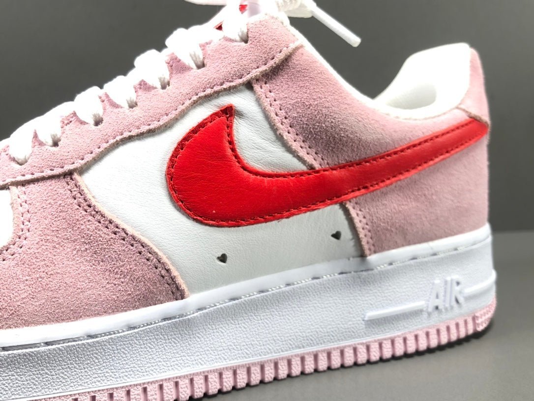 NIKE AIR FORCE 1 x LETTRE D'AMOUR DE LA SAINT-VALENTIN
