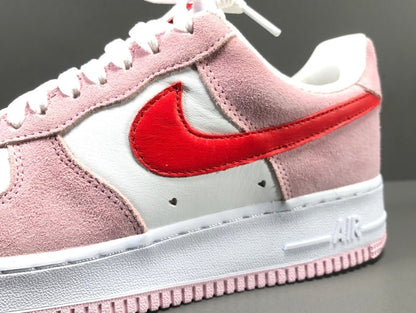 NIKE AIR FORCE 1 x LETTRE D'AMOUR DE LA SAINT-VALENTIN