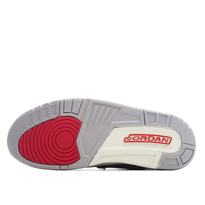 AIR JORDAN 11 « Chicago Blanc/Rouge »