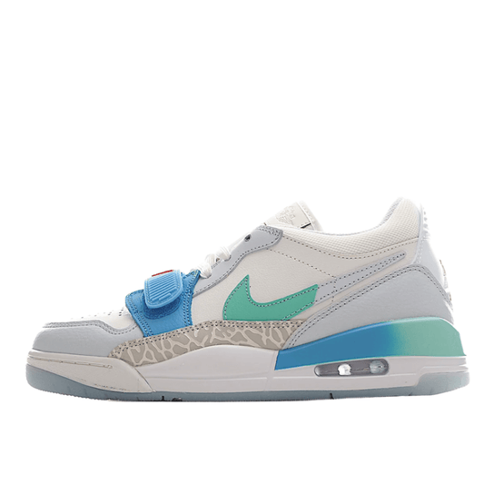 AIR JORDAN 11 « Gris/Bleu »