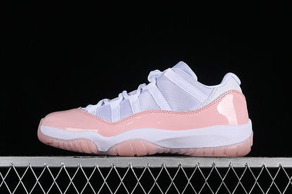 PIN'S AIR JORDAN 11 LOW LEGEND BLANC/ROSE