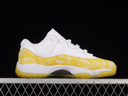 AIR JORDAN 11 RETRO LOW JAUNE PEAU DE SERPENT BLANC