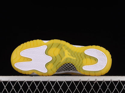 AIR JORDAN 11 RETRO LOW JAUNE PEAU DE SERPENT BLANC