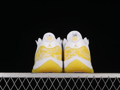 AIR JORDAN 11 RETRO LOW JAUNE PEAU DE SERPENT BLANC