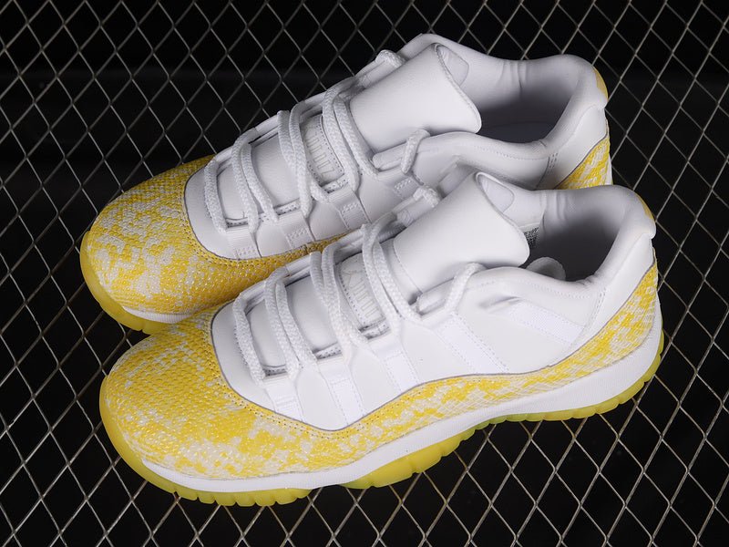 AIR JORDAN 11 RETRO LOW JAUNE PEAU DE SERPENT BLANC
