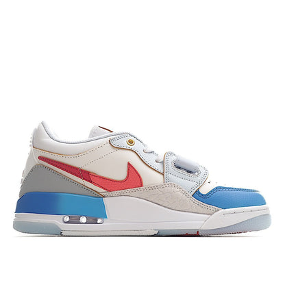 AIR JORDAN 11 « Blanc/Bleu/Rouge »