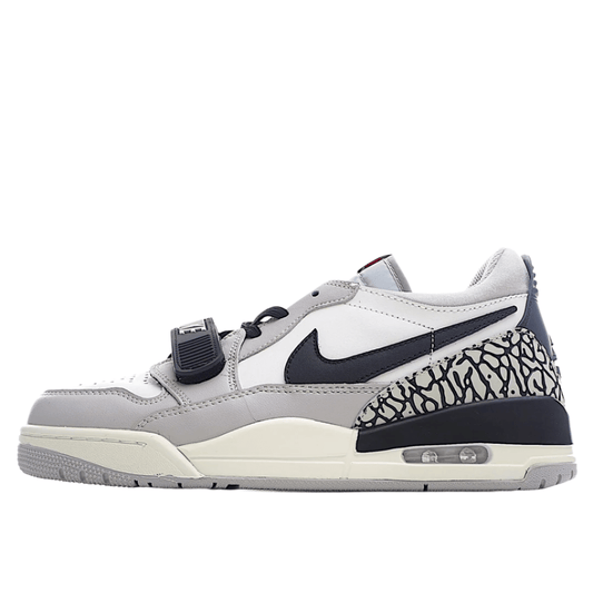 AIR JORDAN 11 « Blanc/Gris »