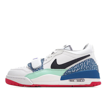 AIR JORDAN 11 « Blanc/Violet »