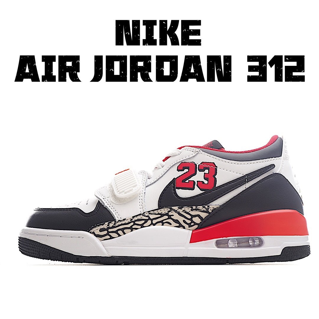 AIR JORDAN 11 « Blanc/Rouge/Noir »