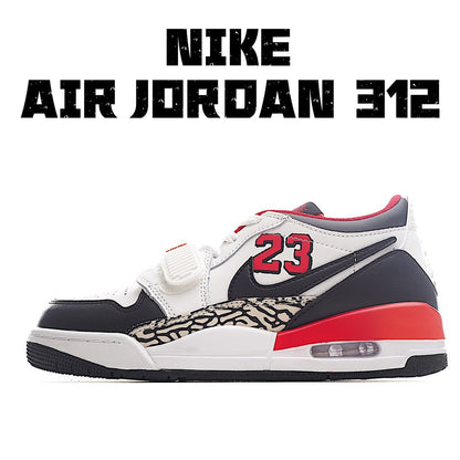 AIR JORDAN 11 « Blanc/Rouge/Noir »