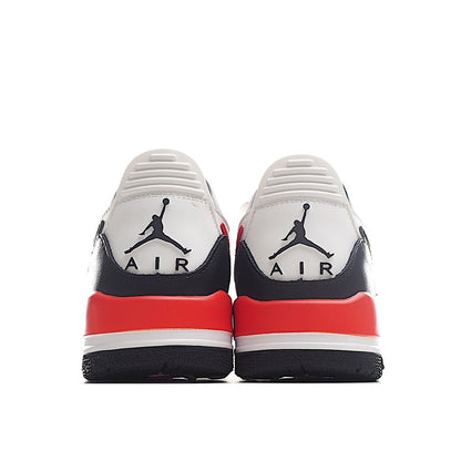 AIR JORDAN 11 « Blanc/Rouge/Noir »