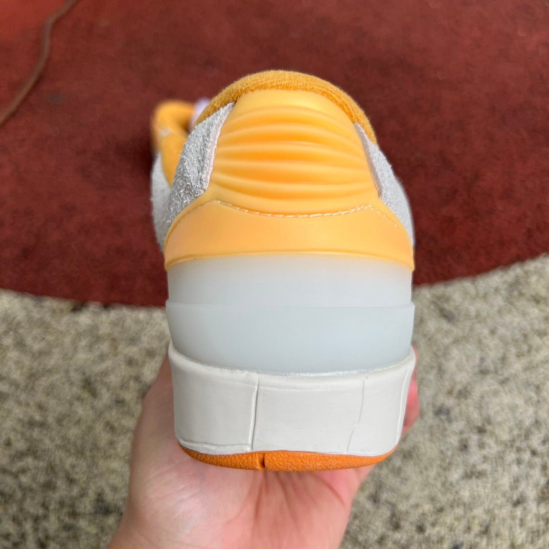 Air Jordan 2 Low Gris/Blanc/Orange