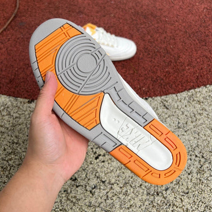 Air Jordan 2 Low Gris/Blanc/Orange