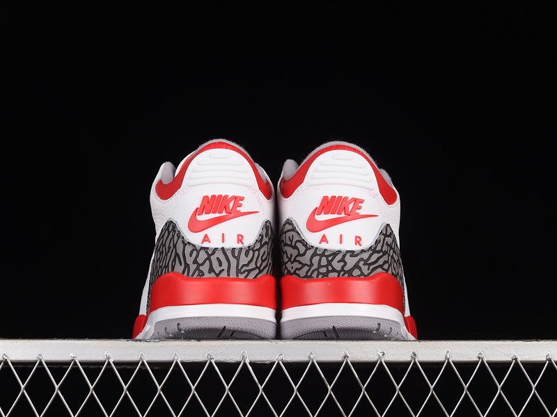 AIR JORDAN 3 RETRO 2022 BLANC/ROUGE FEU/GRIS CIMENT/NOIR