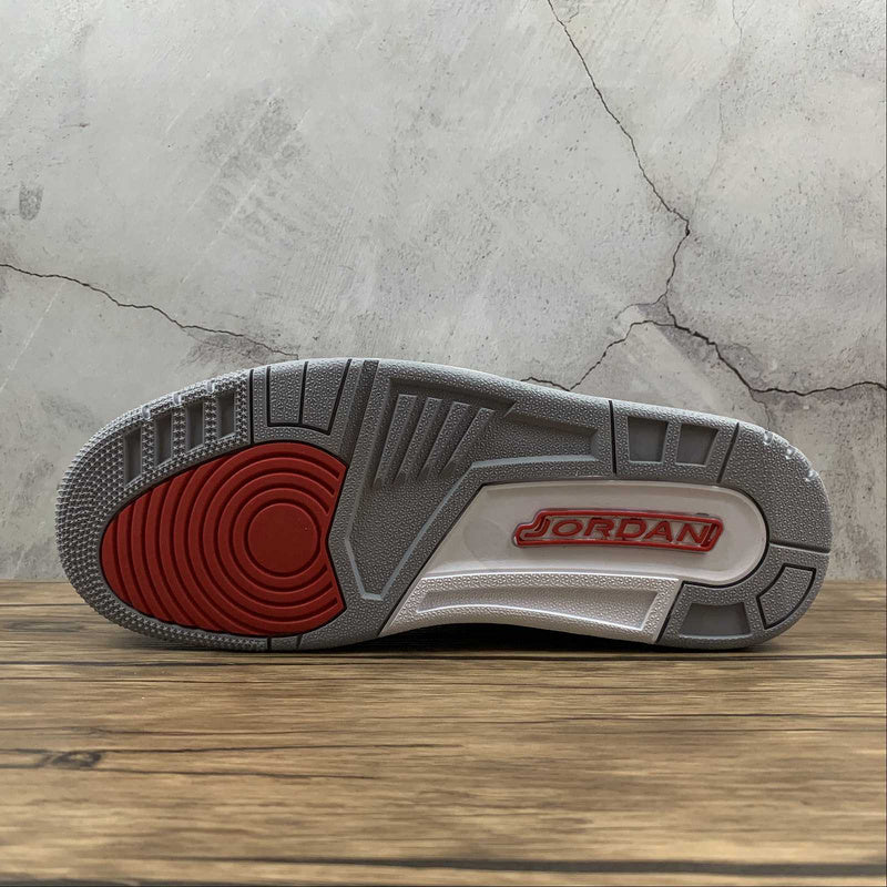 AIR JORDAN 3 RETRO HALL OF FAME BLANC/GRIS CIMENT-NOIR-ROUGE FEU
