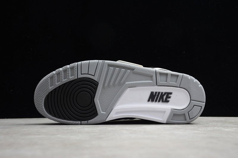 AIR JORDAN 3 TINKER NOIR/GRIS CIMENT-OR MÉTALLISÉ 