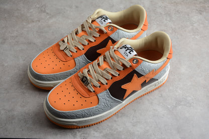 Baskets basses BAPE STA orange et grises