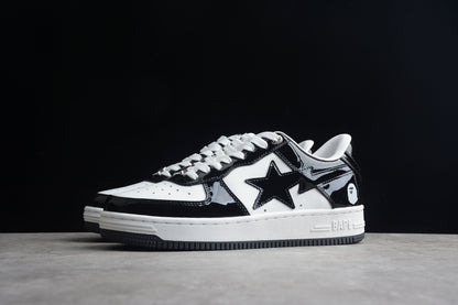 Baskets basses BAPE STA noires et blanches