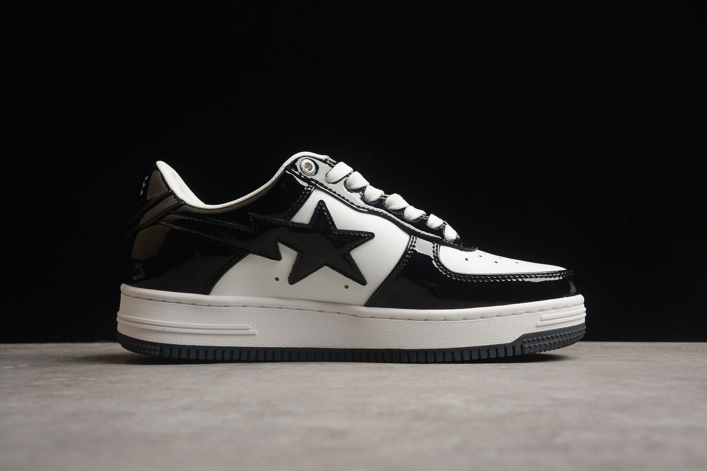 Baskets basses BAPE STA noires et blanches