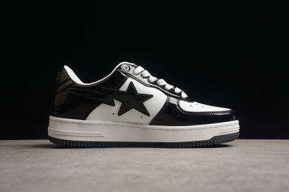 Baskets basses BAPE STA noires et blanches