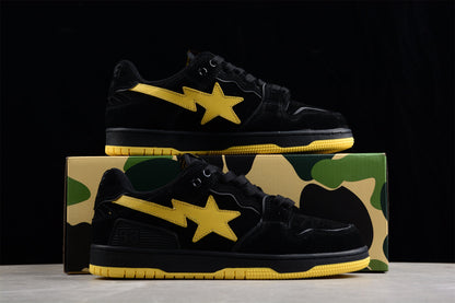 Baskets basses BAPE STA noires et jaunes