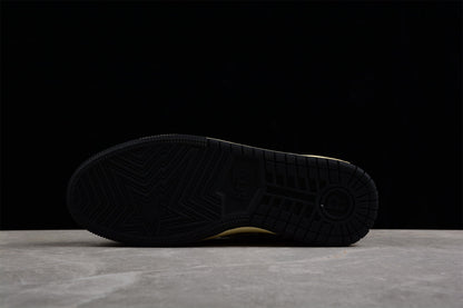 Baskets basses BAPE STA noires et jaunes