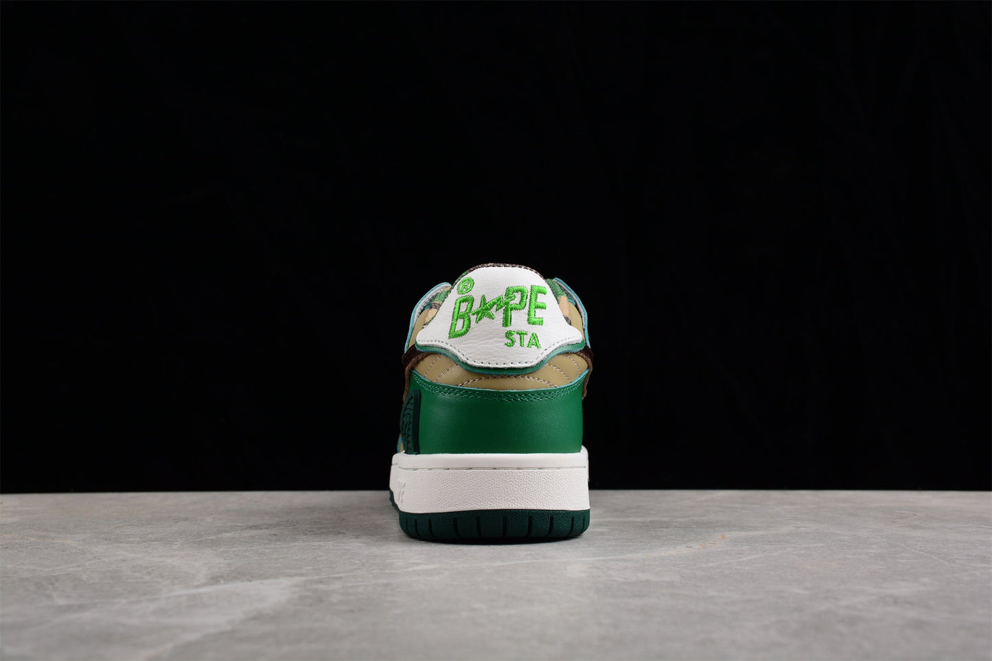 Baskets basses BAPE STA vertes et marron