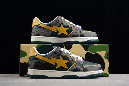 Baskets basses BAPE STA vertes et jaunes